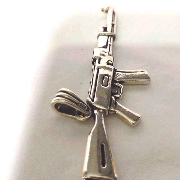 .925 Solid Sterling Silver Machine Gun Large Charm Necklace NWT - Picture 5 of 8